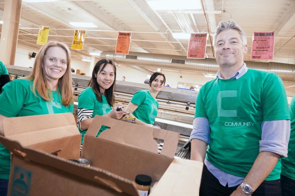 CONNECT//Community Program - Greater Chicago Food Depository Employee Repack