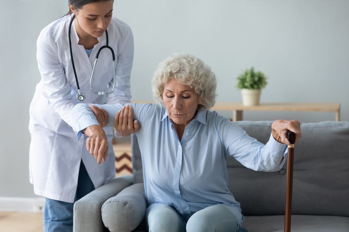 We provide an extraordinary in-home rehabilitation experience through deep connections and superior care to improve our patients’ lives