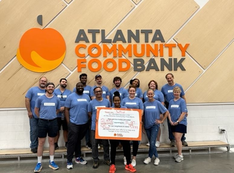 SailPoint’s Atlanta crew volunteer at a local food bank as part of our #SailPointCares regional volunteering initiative.