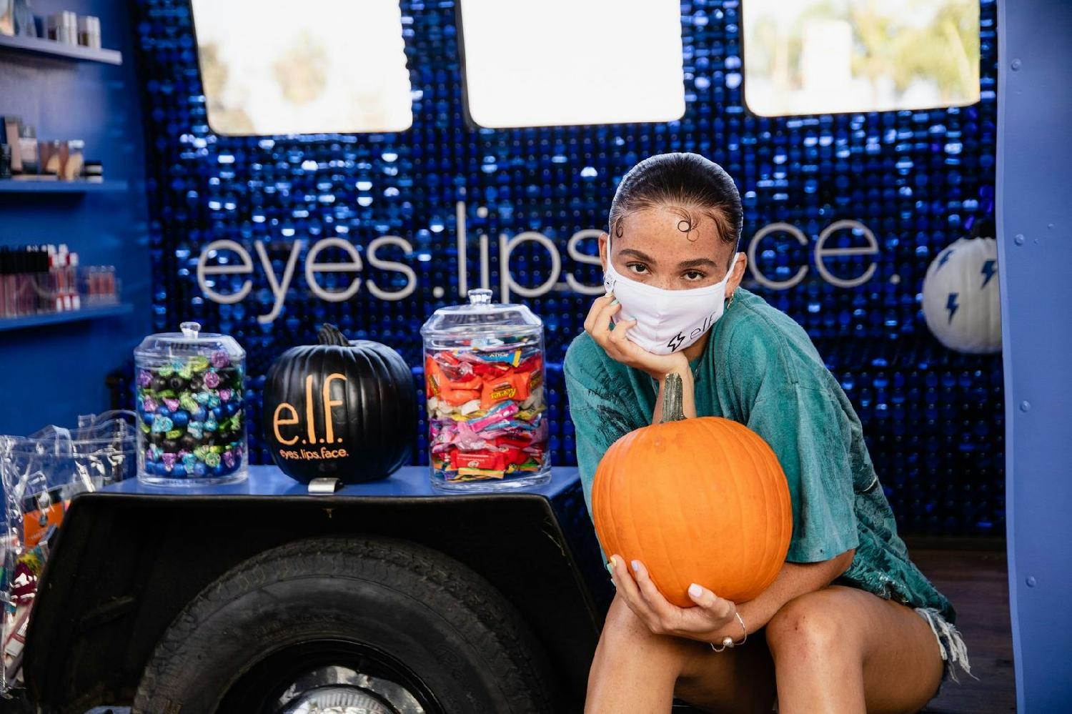 Due to the pandemic, e.l.f. put a new twist on its Halloween celebrations bringing the best of the spooky holiday straight to influencers’ homes with the e.l.f. Halloween VW bus for a safe, personal pop-up experience that provided an element of surprise at their doorstep.

 