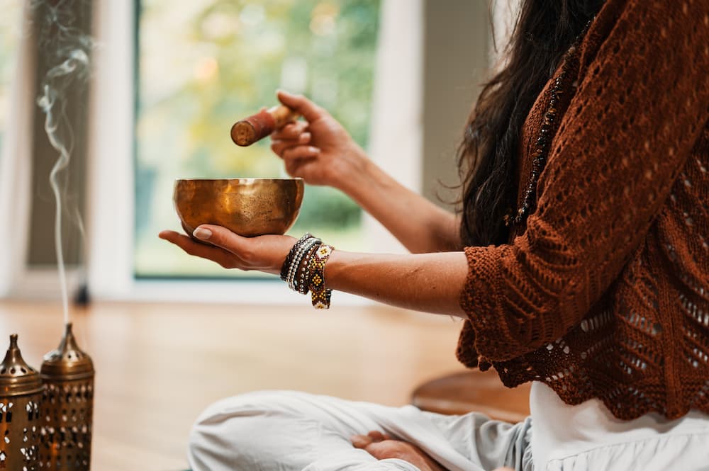  Person burning incense