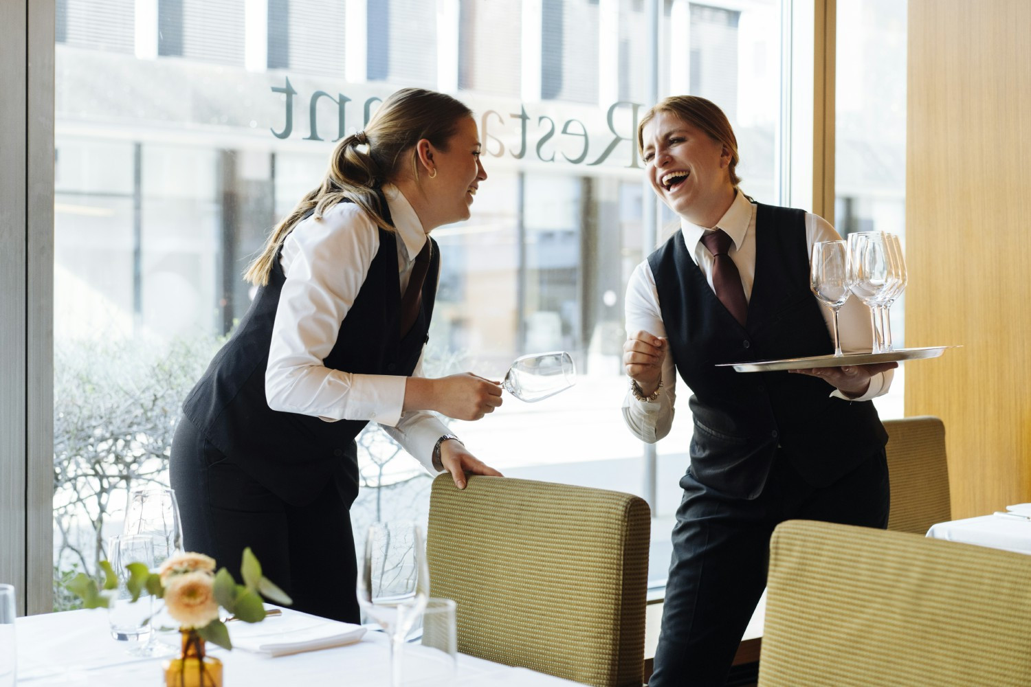 Colleague conversation at Hyatt Regency Chicago 