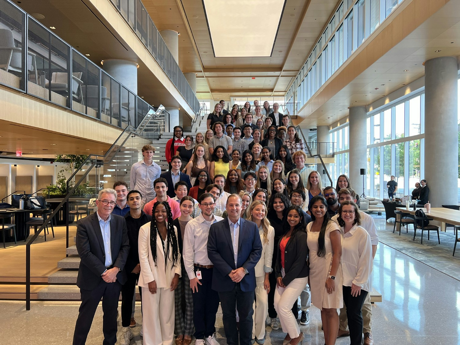 Marriott Interns and Fellows with President and CEO Anthony Capuano and Group President, U.S. and Canada, Liam Brown.