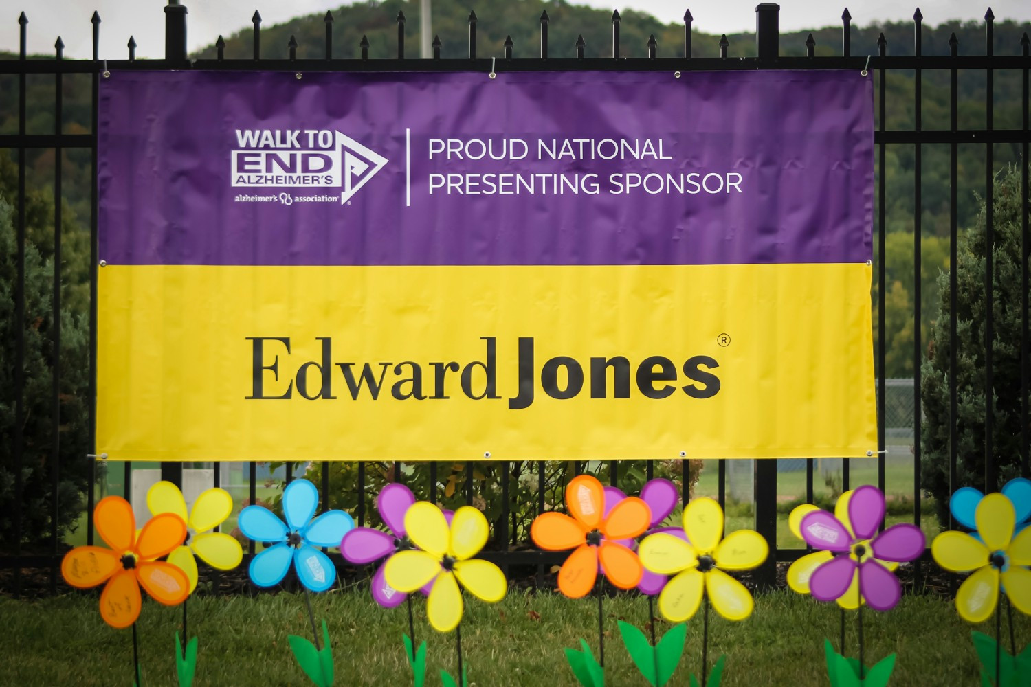 Edward Jones sponsorship sign at Walk to End Alzheimer's. 