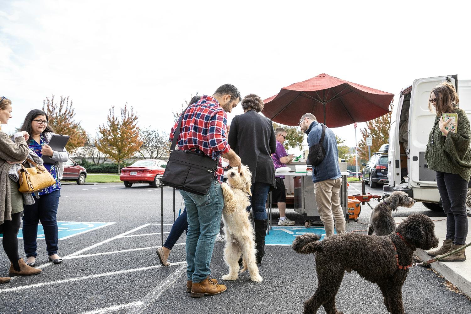 Food trucks are a hit at RSC