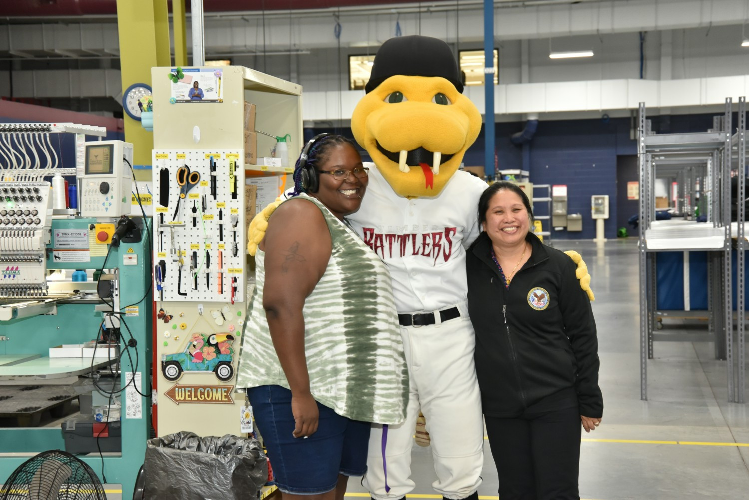 4imprint - Meeting Timber Rattlers Mascot Fang