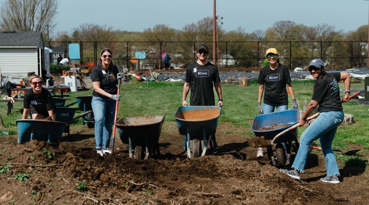 Bozzuto employees joined various community service initiatives to celebrate Earth Day.