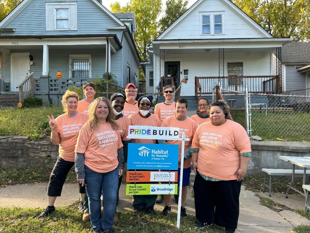 Associates in Kansas City giving back through volunteering with Habitat for Humanity, building homes and hope