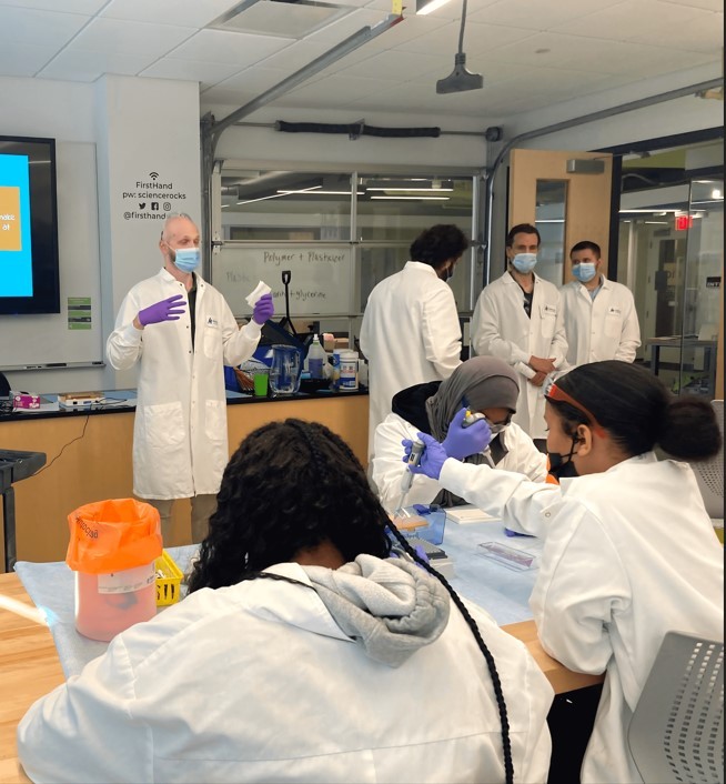 Team Amicus hosts events to educate the community about innovative science.
