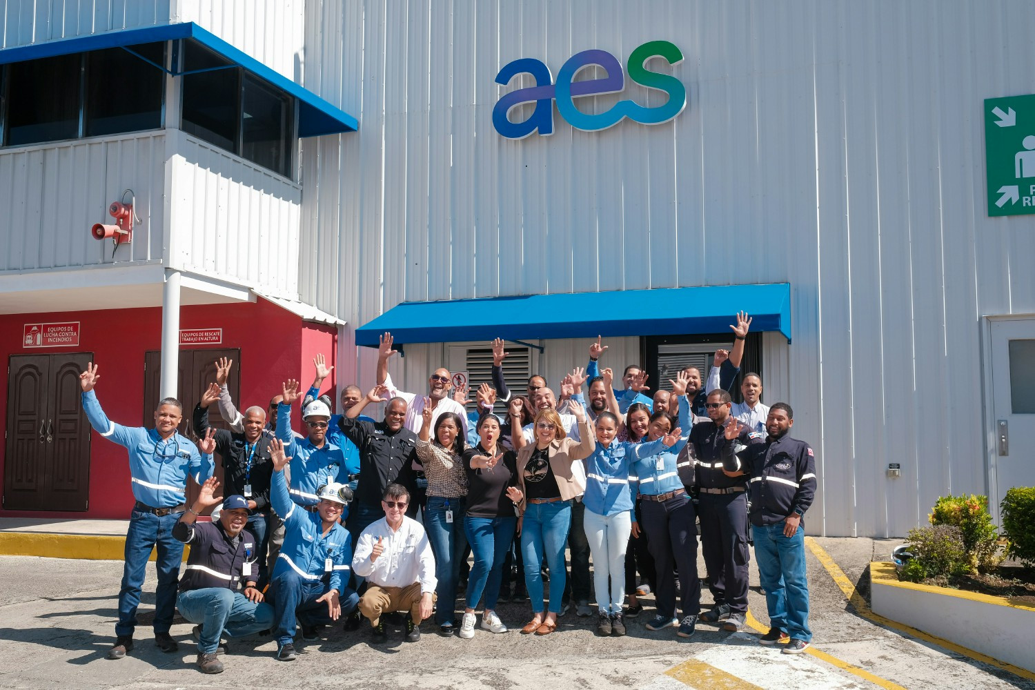 AES Teams Energy