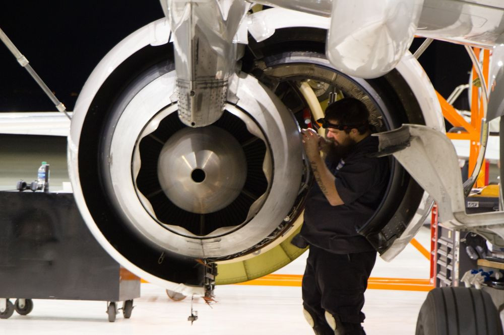 SkyWest mechanics support a fleet of nearly 500 aircraft.