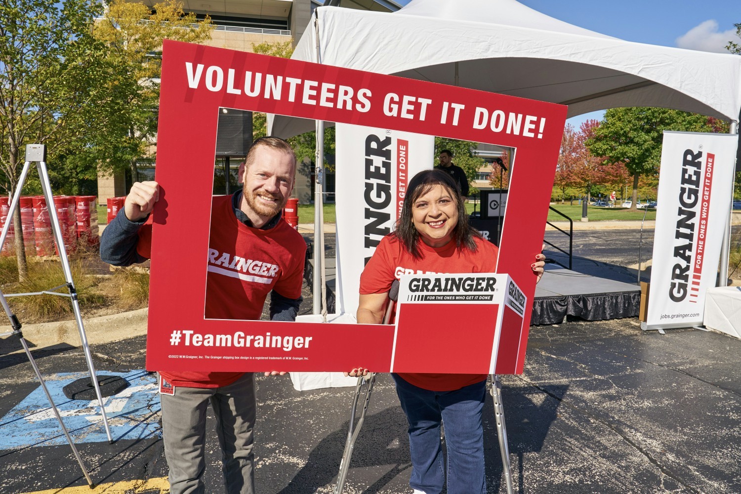 Grainger team members volunteered more than 12,000 hours in 2022.