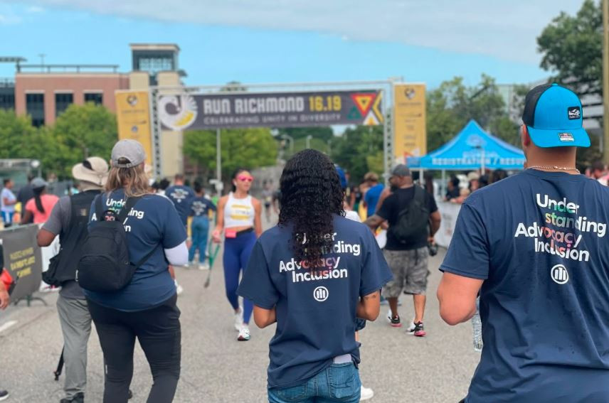 Volunteering at the Run Richmond 16.19 race