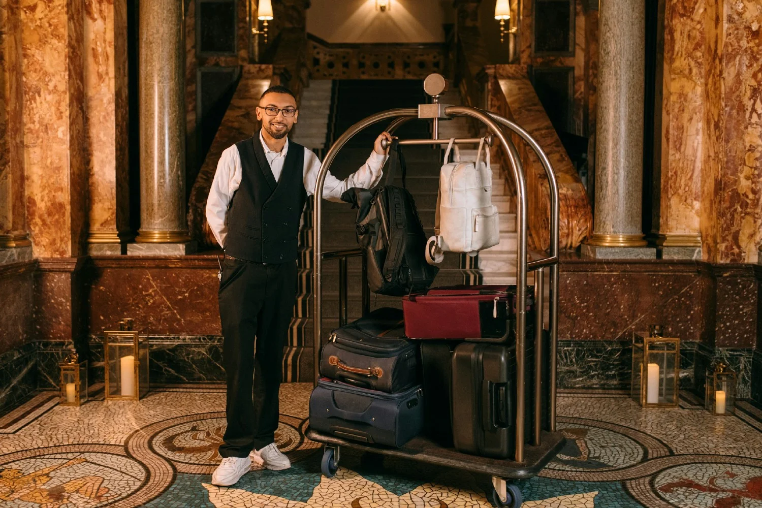 One of our guest services colleagues assisting with guest luggage. 