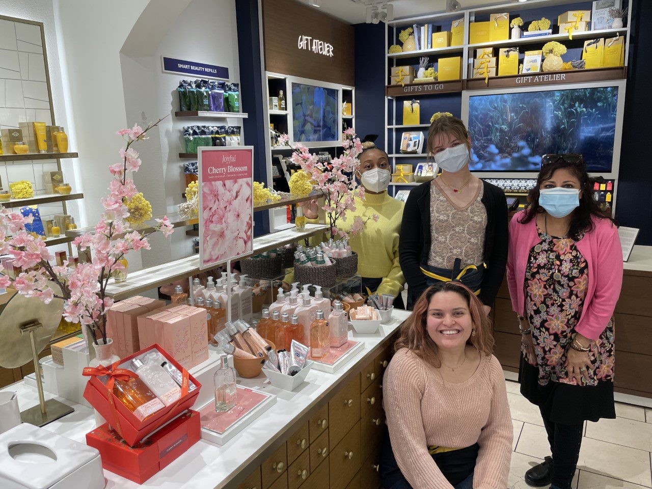 Our retail employees ready to take our customers on a journey through Provence with our sensorial products!