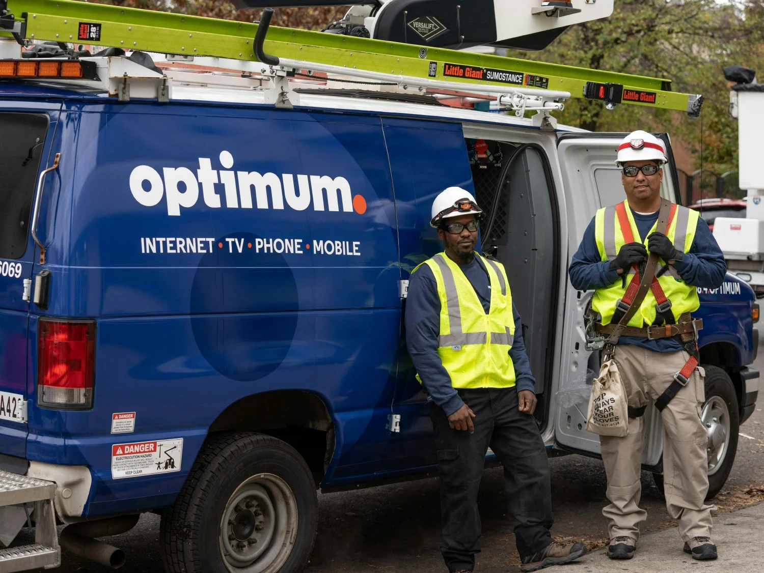 Optimum Field Technicians on a truck roll to a customer's home in the Bronx. 