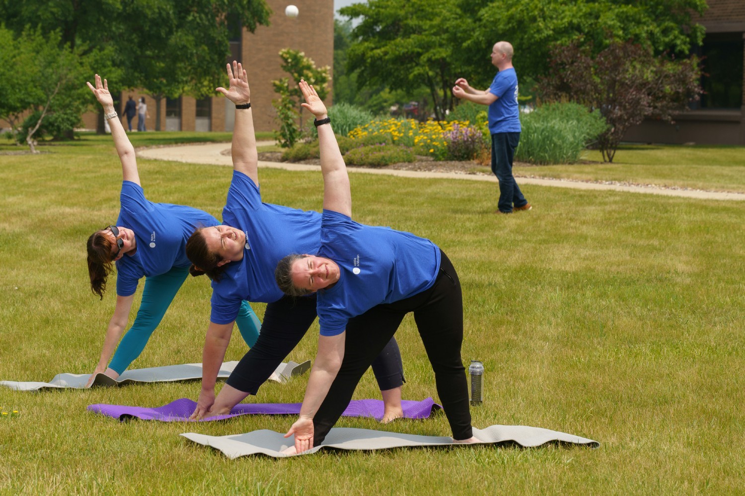 AbbVie employees participate in the company’s annual well-being program, AbbVie in Motion. 