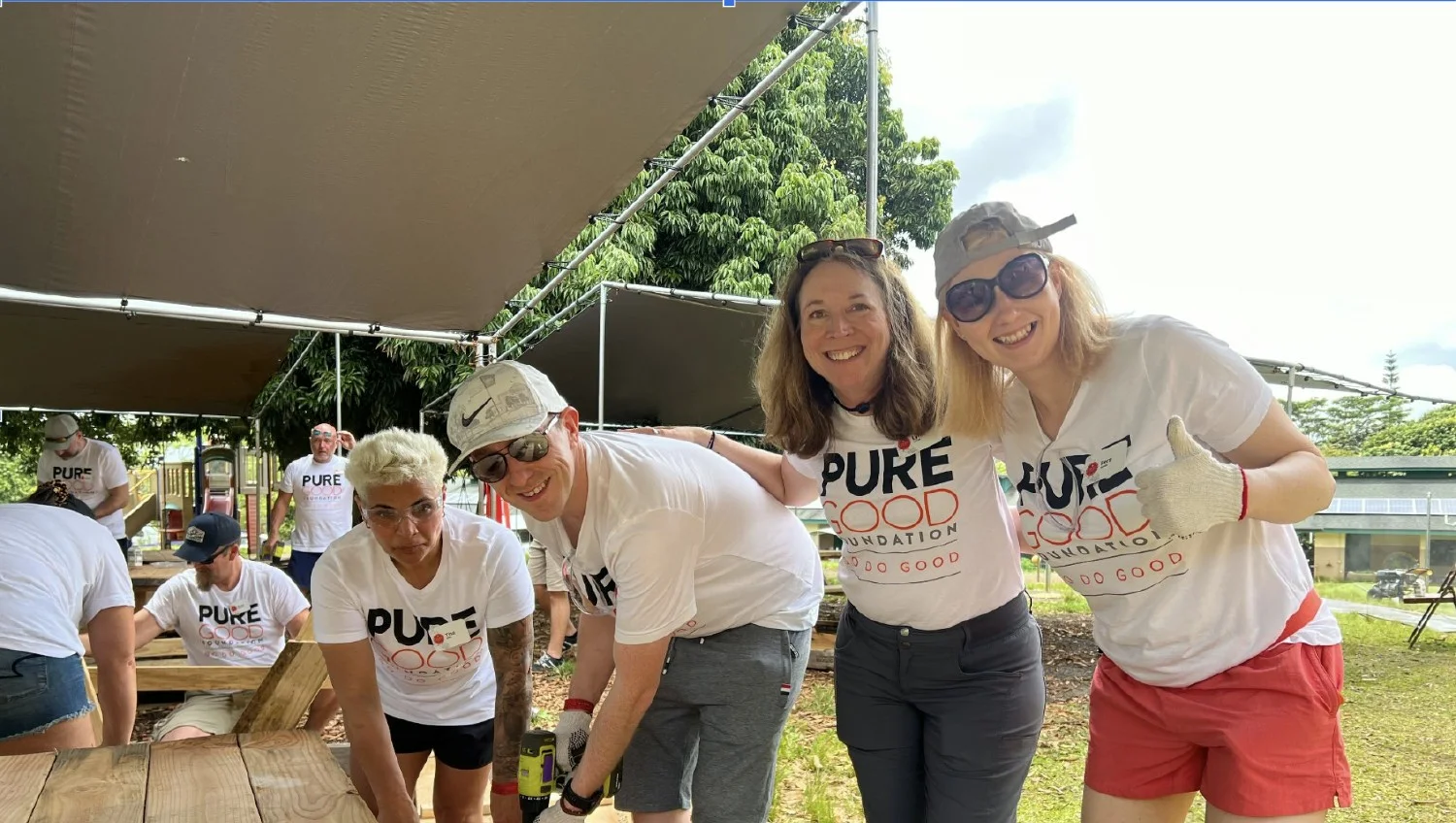 More than 200 Pure Storage employees participated in a Pure Good volunteer event supporting a charter school in Hawaii. 
