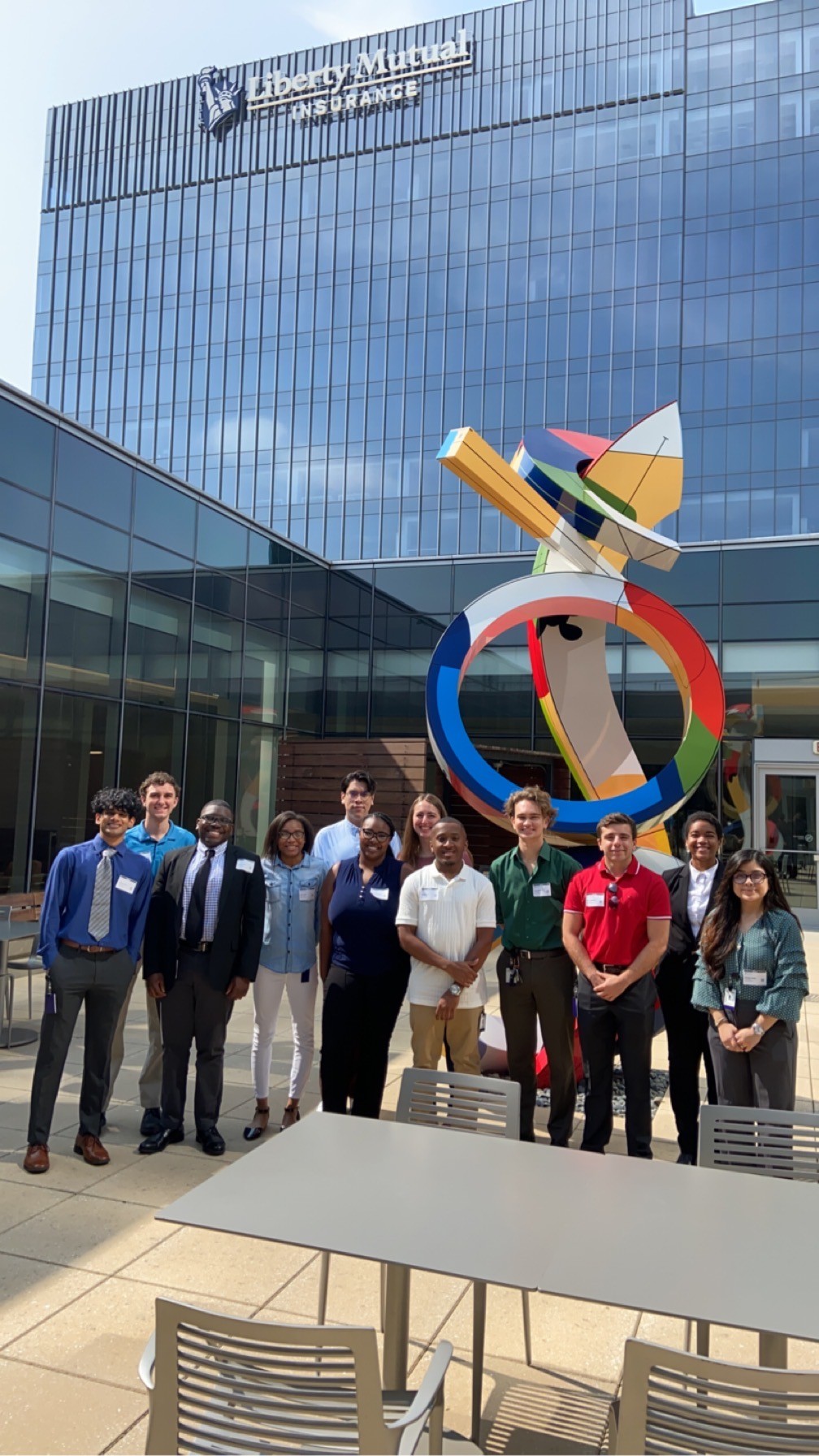 During Intern Welcome Week in Plano, TX, Liberty Mutual interns networked and explored the campus. 
