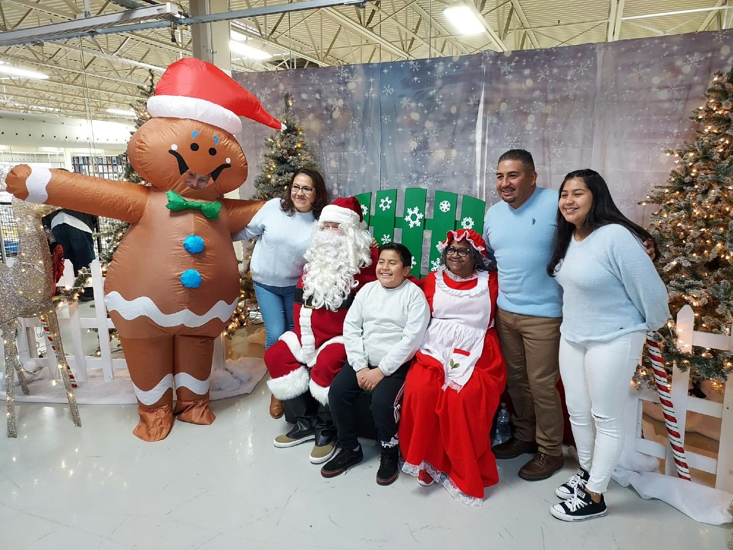 Peckham's annual Holiday Party is a great way for staff and clients to show their families the workplace.