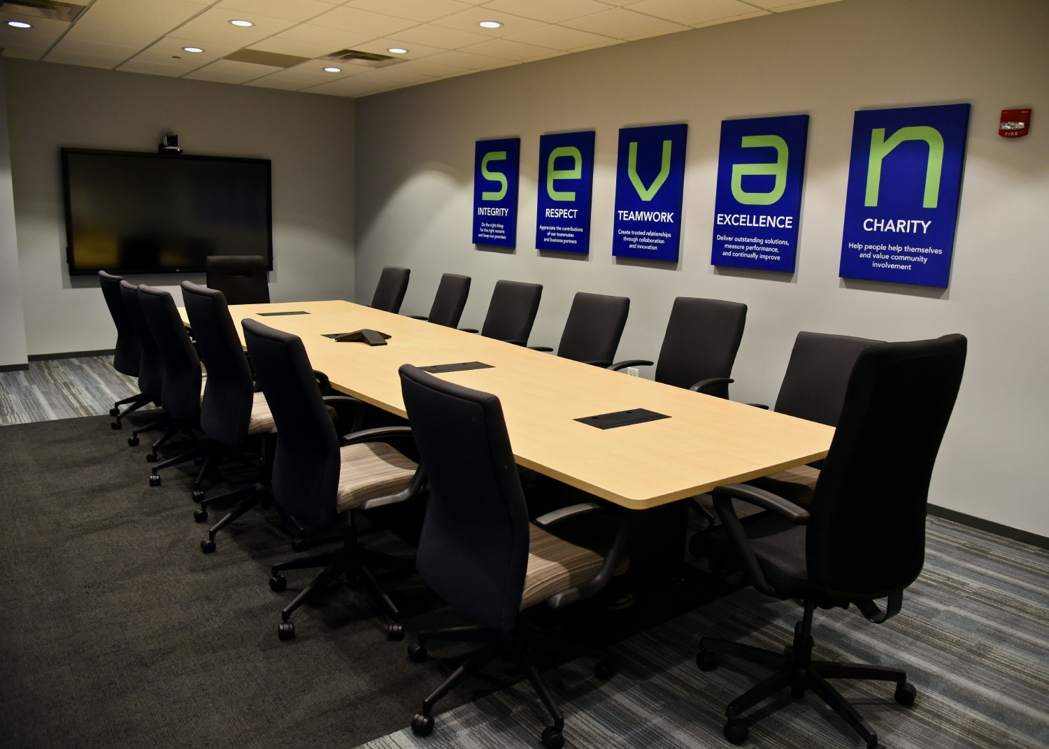 One of numerous meeting spaces at Sevan's global headquarters in Downers Grove, Illinois. 