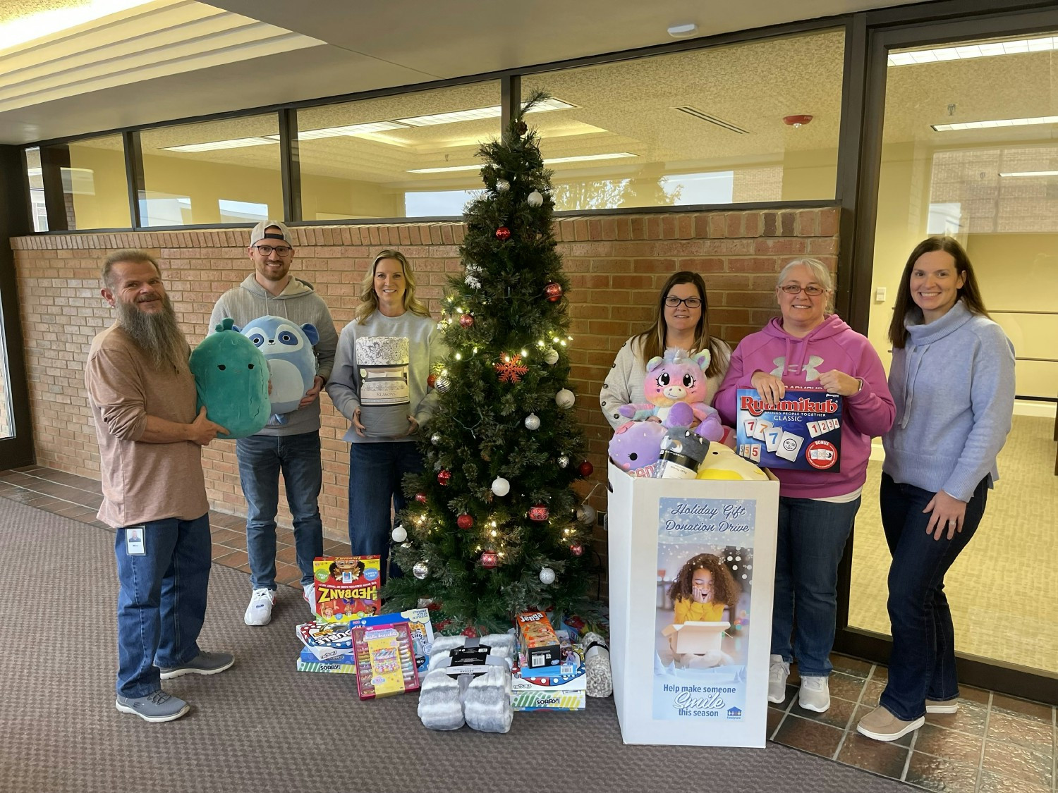 Our employees love giving back to our community, especially during our seasonal donation drives.