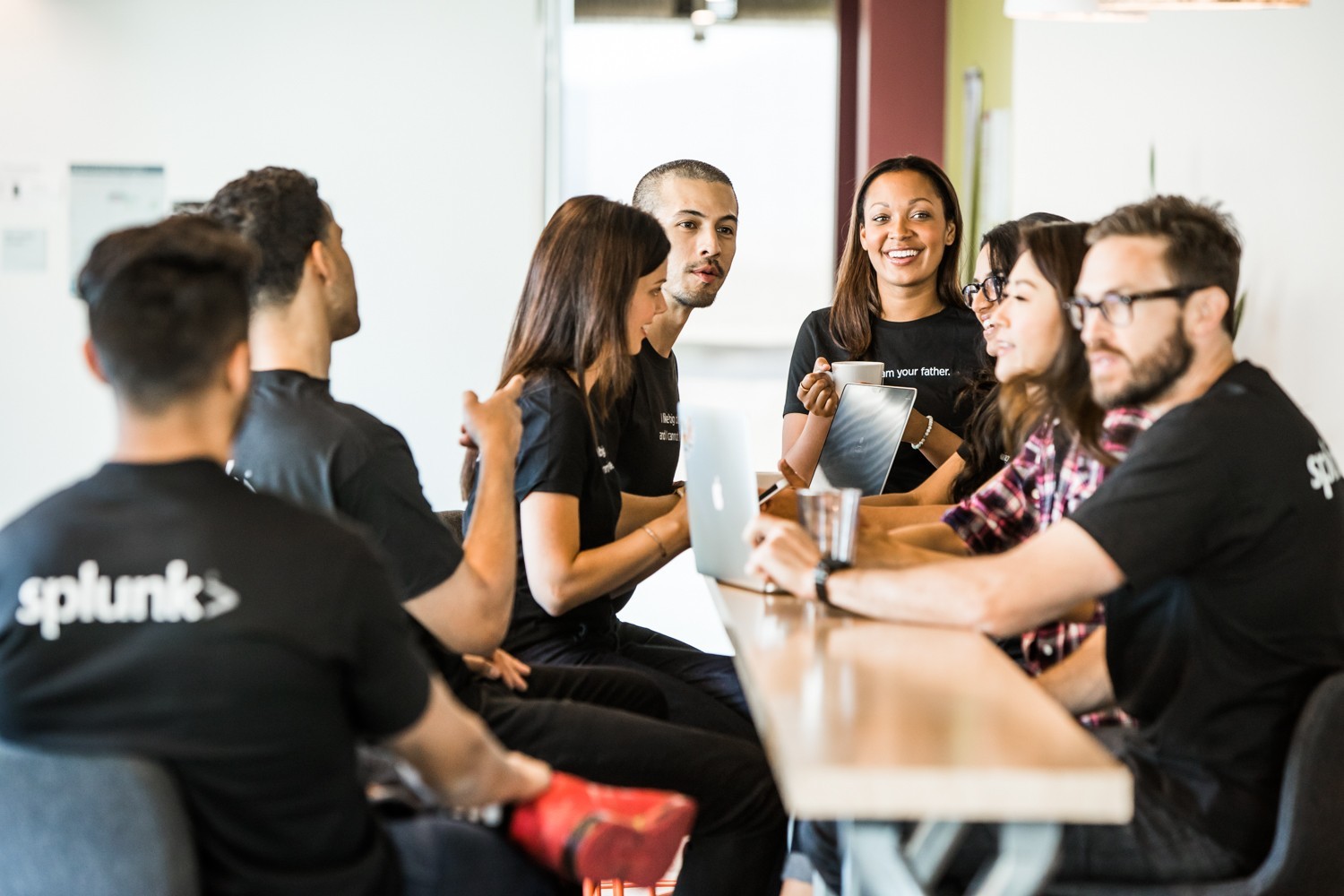 Splunkers collaborating and connecting at Splunk's HQ in San Francisco, California.