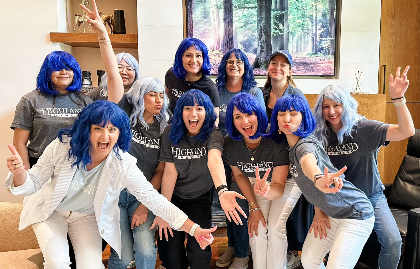 As a 100% employee-owned ESOP company, Share Price Day is huge! In 2024, Dallas Marketing went all out in brand colors!