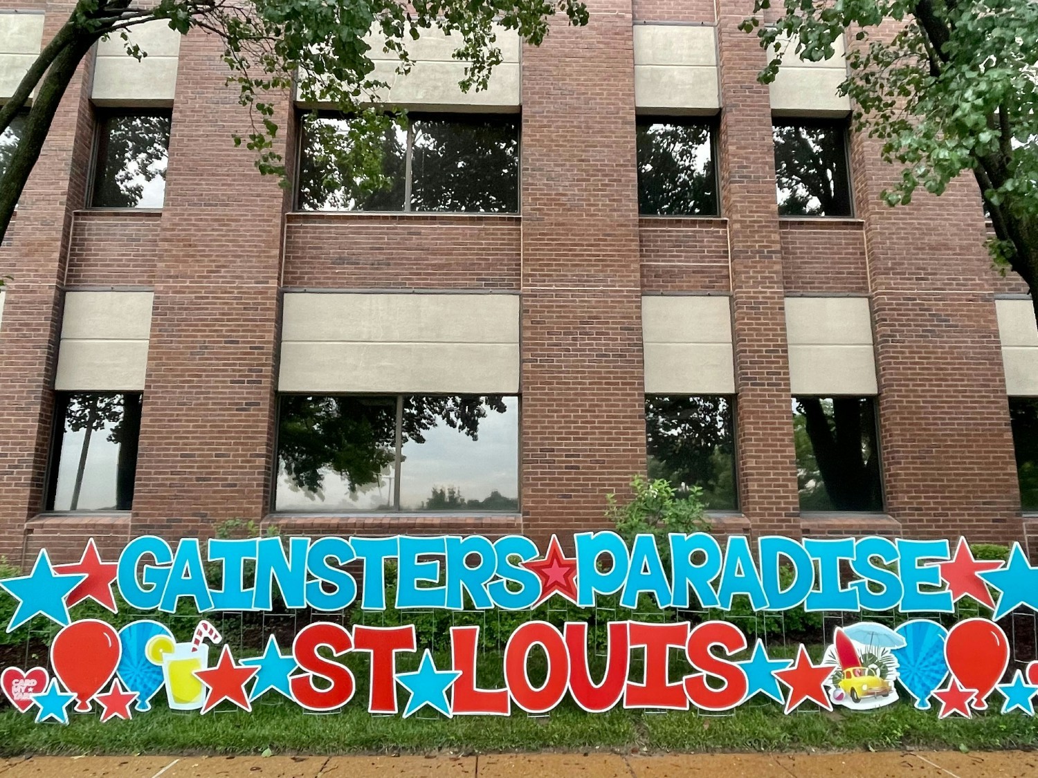 Gainsters' Paradise, St. Louis . An exclusive co-working space for teammates to work, play, connect, & build community.