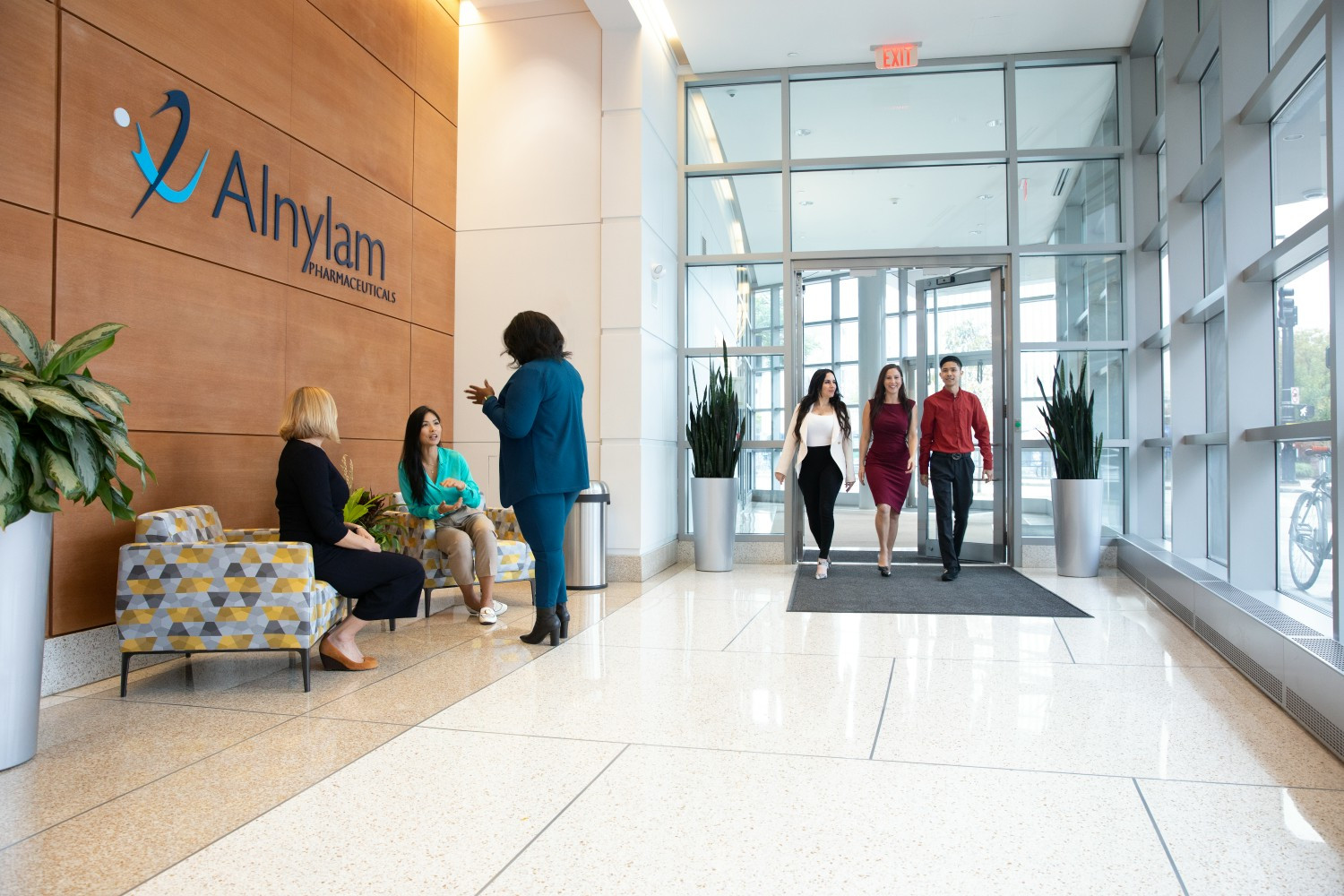 Alnylam employee working in the lab.