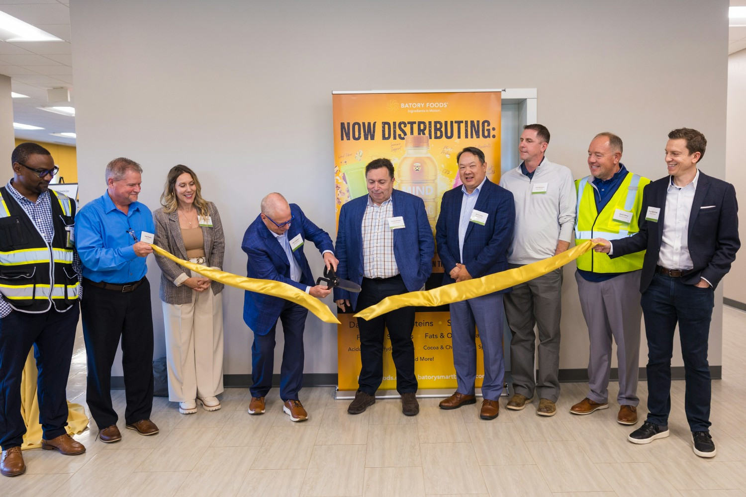 CEO Ron Friedman cuts the ribbon at the grand opening of our Batory Foods Innovation Center.