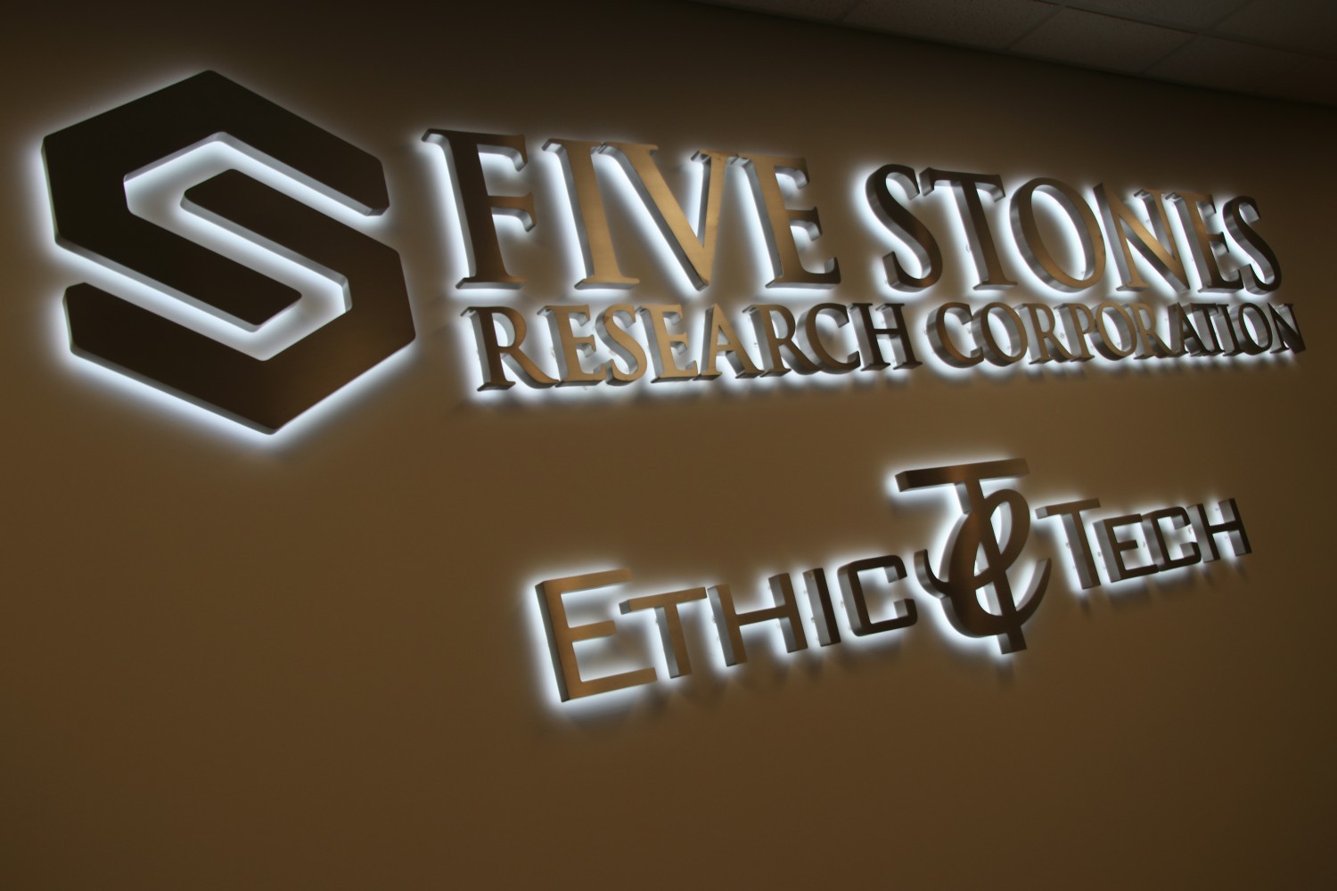 Five Stones Research Corporation Photo
