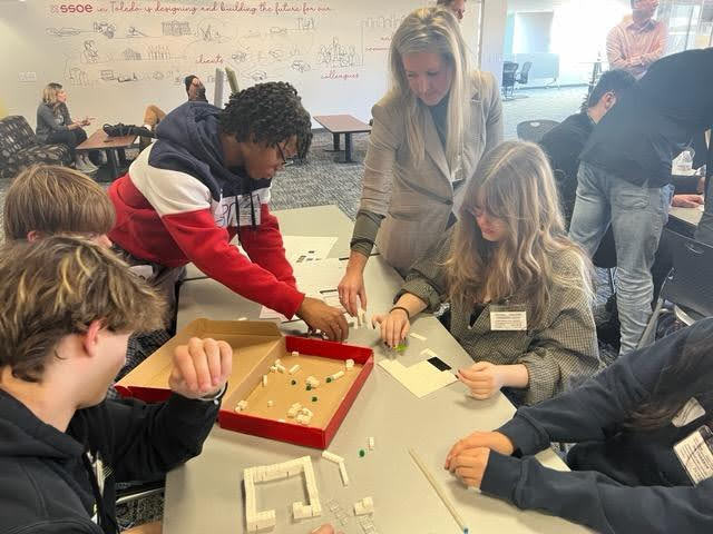 Local high school students visited our world headquarters in Toledo for our Engineer for a Day program. 