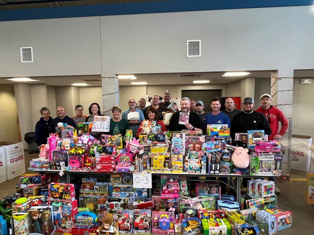 Employees provided toys for 708 children and 199 families in Jefferson County, Ohio.