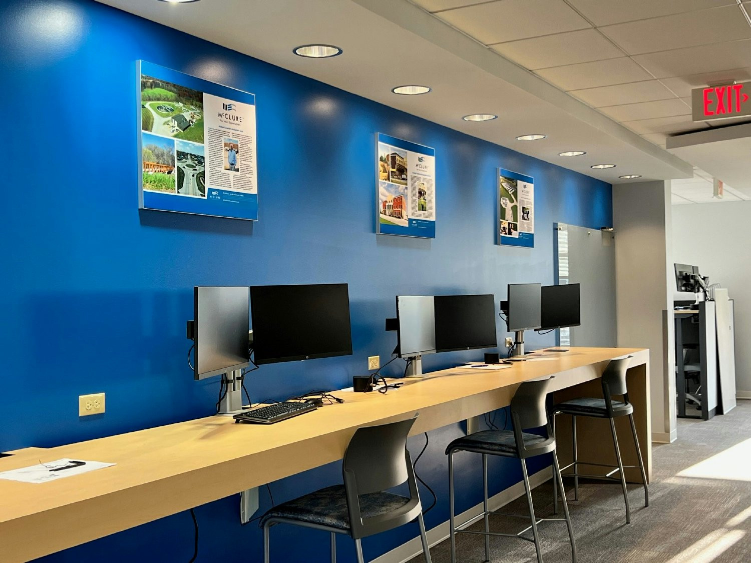 New Commuter / Hotel Work Spaces in Columbia, Missouri