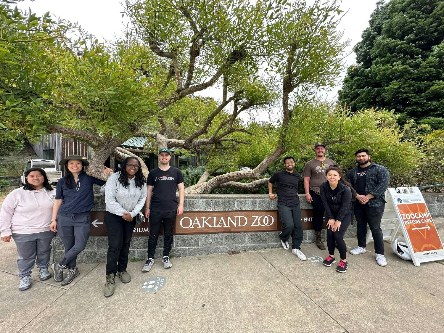 San Francisco office volunteer event at the Oakland Zoo