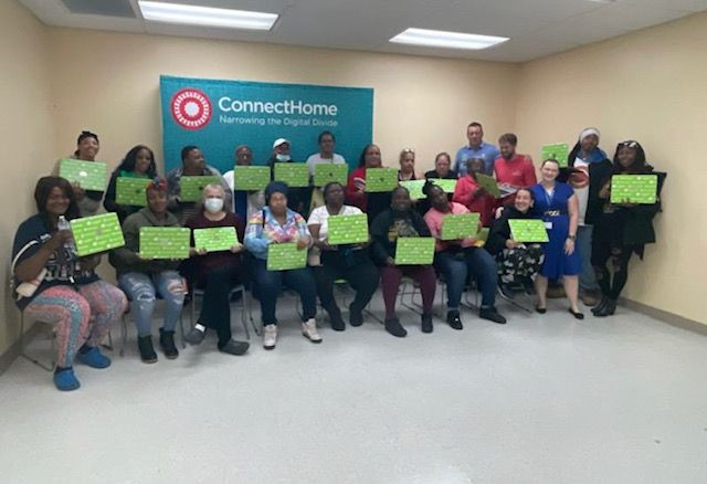 PlanITROI donated 25 laptops to Nashville residents in need, bridging the digital divide! 