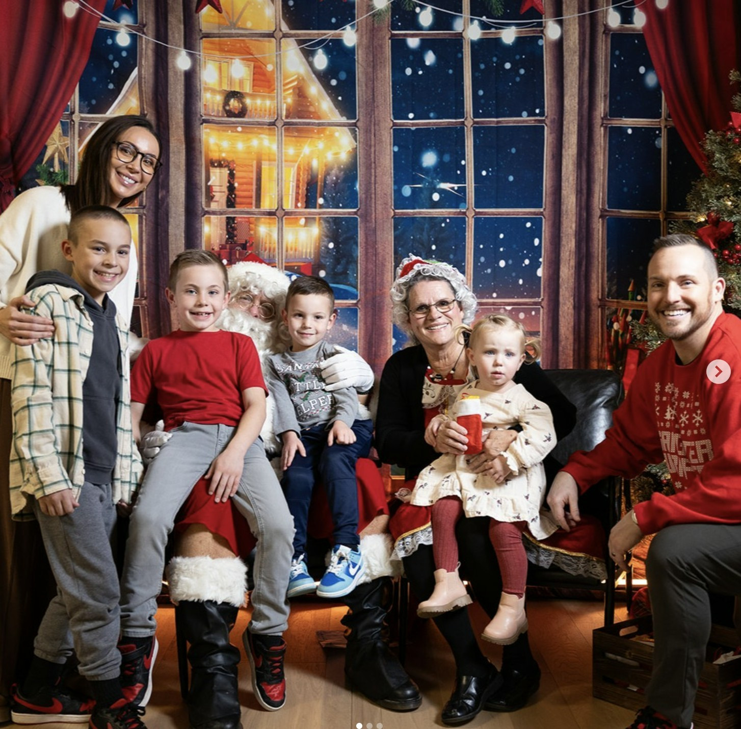 Santa and Mrs. Claus came in for our office Christmas party! Employee brought their families and had dinner + activities