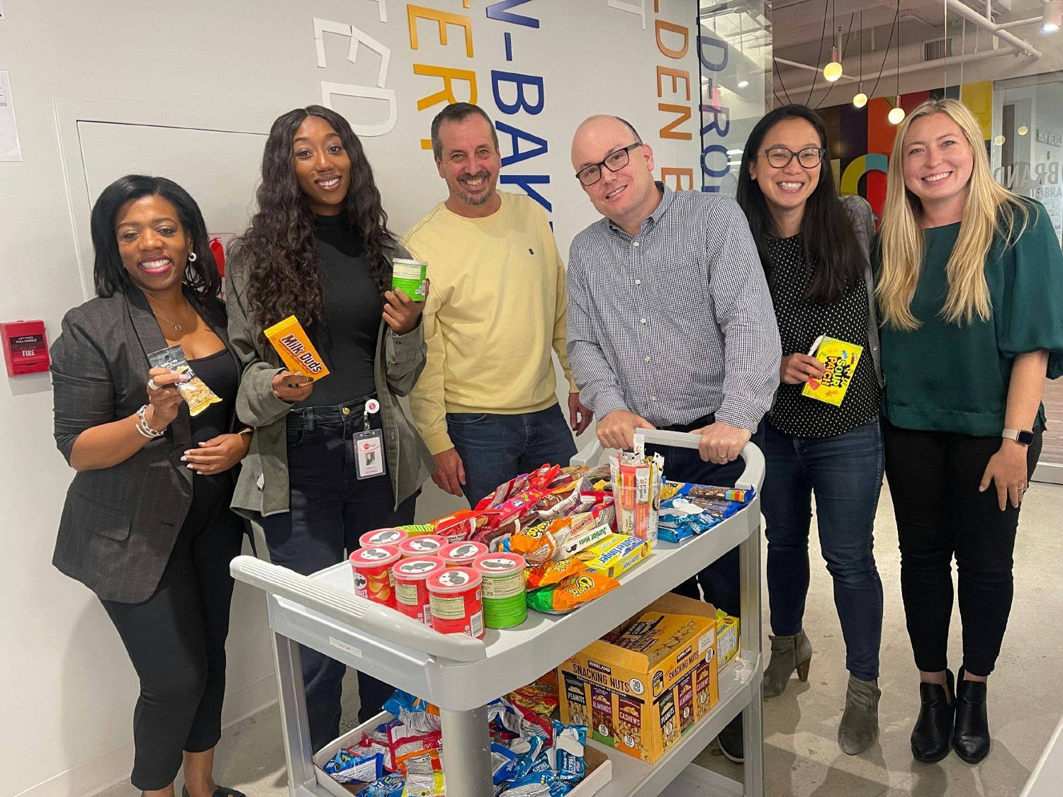 Focus Brands surprises associates with a mid-day snack cart to celebrate Team Member Appreciation Week 2023.
