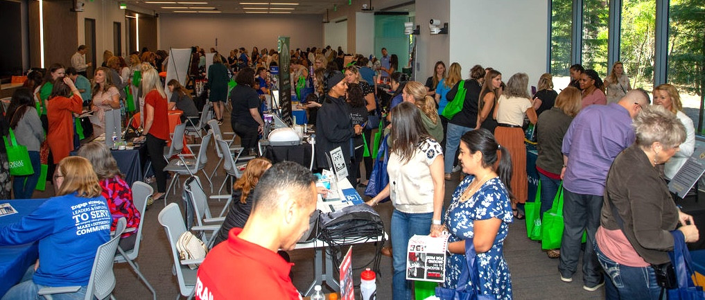 Insperity employees gather at the 2024 Wellness Expo at our corporate headquarters. 560 employees attended the event.