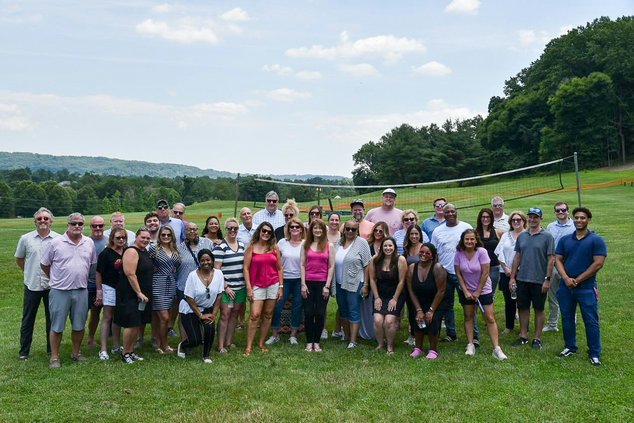 Kimco’s Timonium team enjoyed a sunny outdoor luncheon.