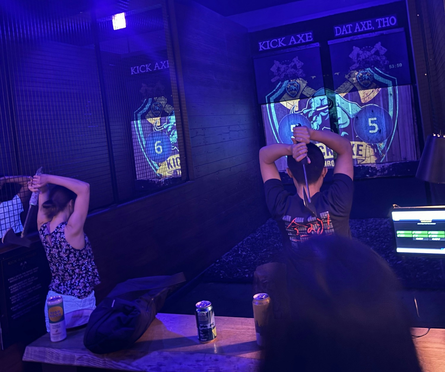 Work hard, throw harder!Edgeworth team members had a blast at our Surprise of the Quarter event—axe throwing! 