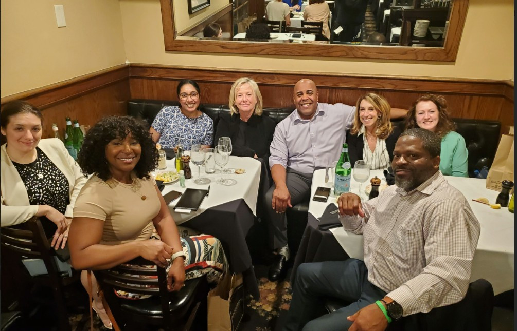 DLL leadership shares its appreciation with members. 