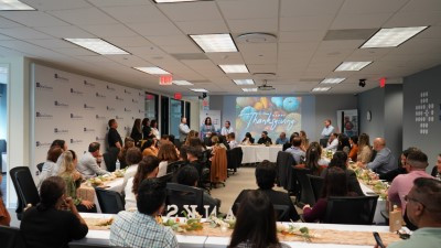 Sharing Thankful Memories at Miami Thanksgiving Luncheon