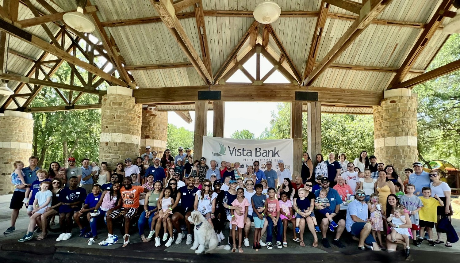 DFW/Austin Metro Banking Centers have a picnic in the park