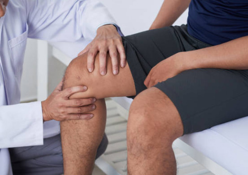 The meniscus is a tissue pad located between your thighbone (femur) and shinbone (tibia). 