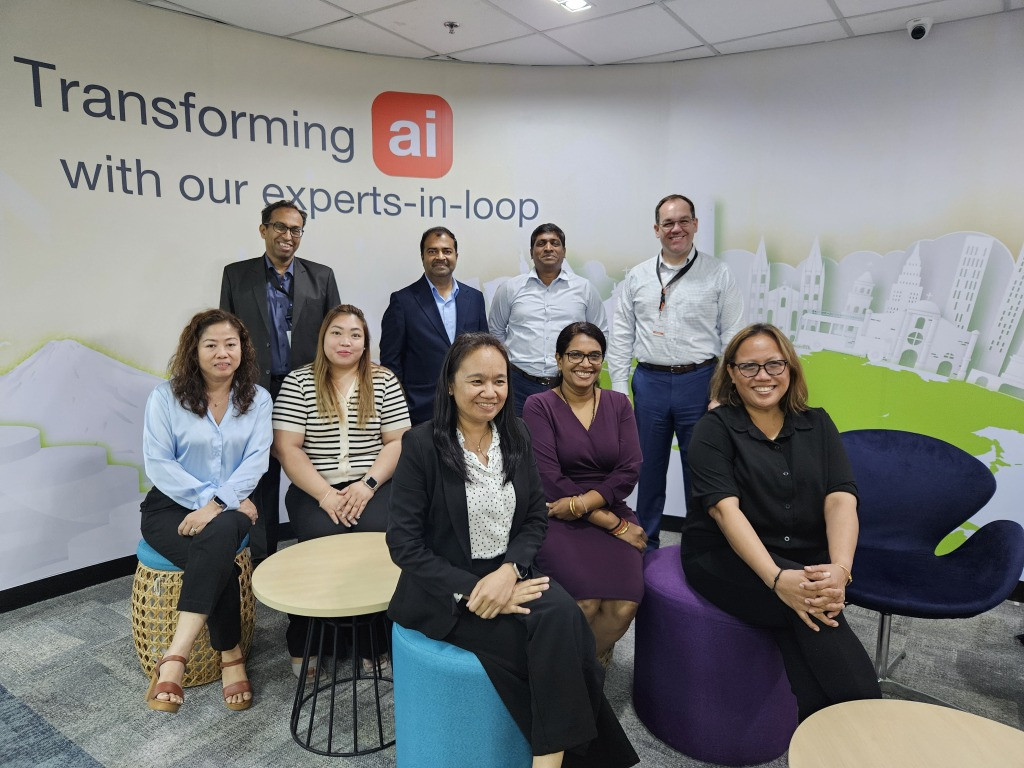 U.S. colleagues traveled to the Philippines to meet new MGT team members and conduct in-person IT training.