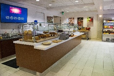 Healthy and fresh meal options at The Doctor’s Company’s Greenwood Grill. 
