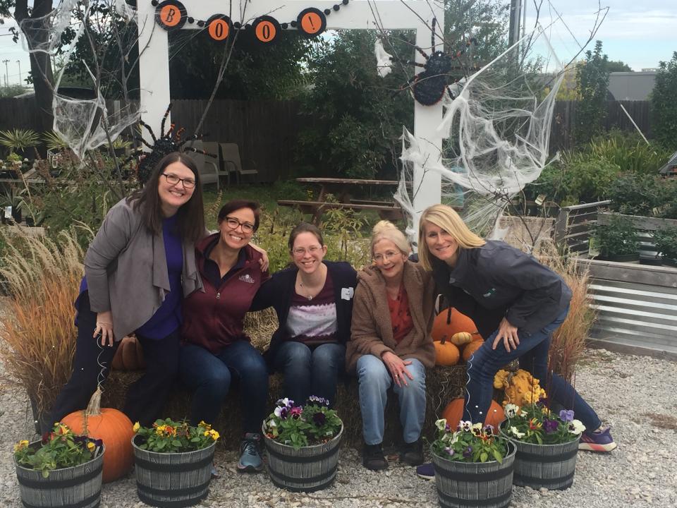 Fall planting class at employee retreat