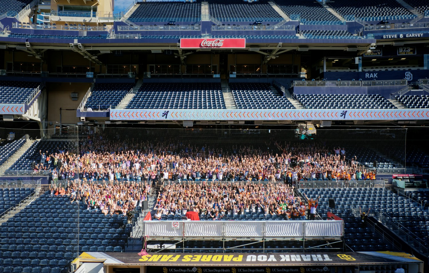 More than 1,000 Seismic employees from around the globe traveled to San Diego for Activity 2022, our all-company event.